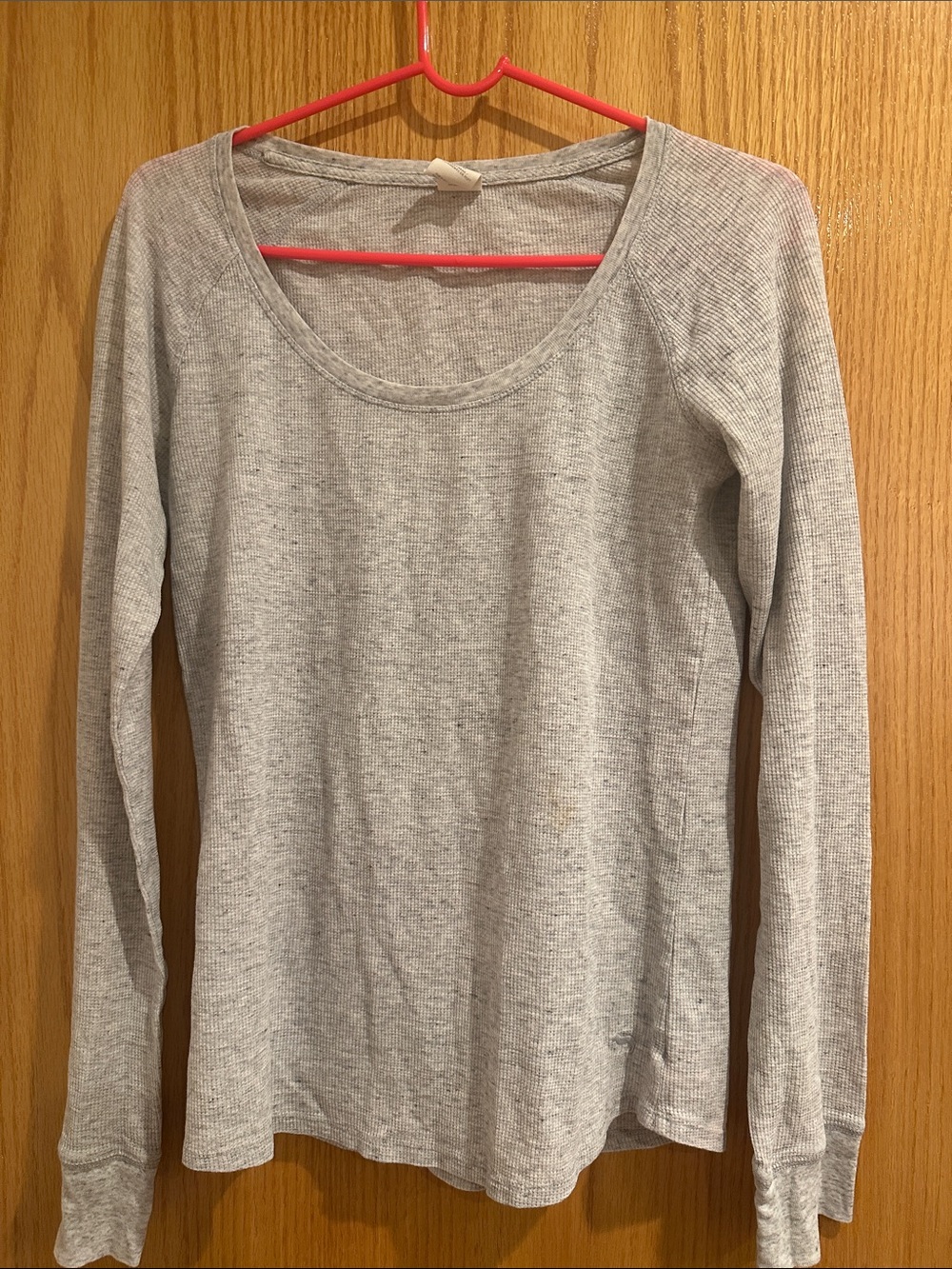 PINK Victoria's Secret Light Gray Ribbed Scoop-Neck Long Sleeve Top
